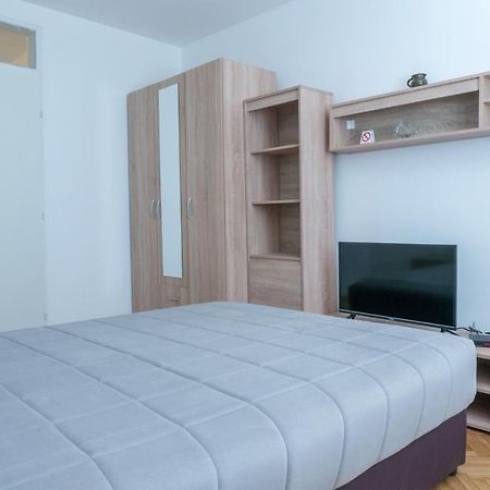 Gerardus Apartmani Vrsac Eksteriør bilde